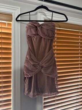 Windsor Strapless Sparkle Era Glitter Mini Dress in Dusty Mauve
